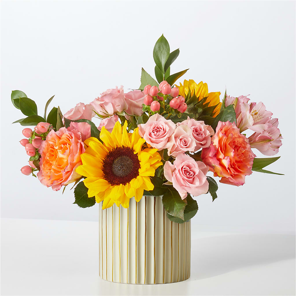 Sun's Out Bouquet – TIFFANEY'S FLOWERS & GIFTS, Junction City KY