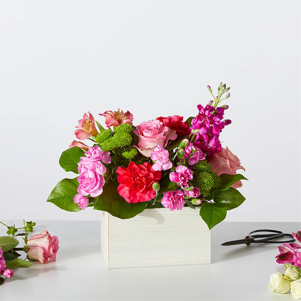 Sweetberry Box – A Florist Original – TIFFANEY'S FLOWERS & GIFTS, Junction City KY