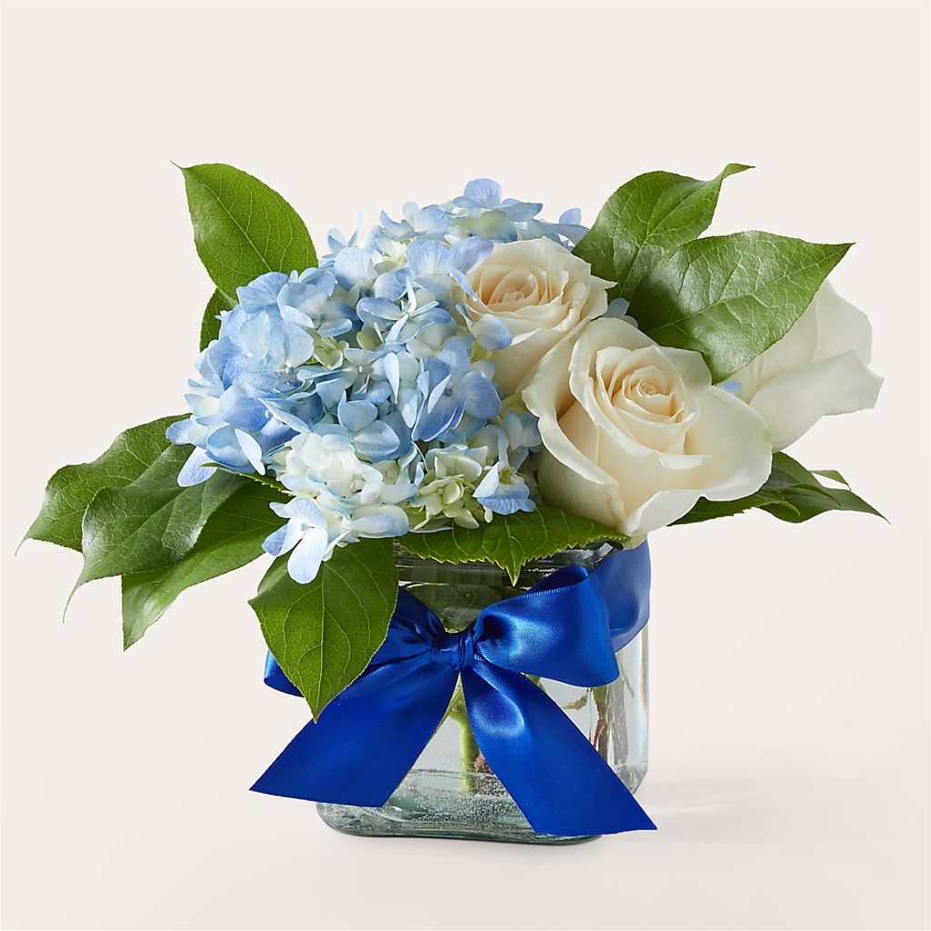 Sky Blue Delight Bouquet – TIFFANEY'S FLOWERS & GIFTS, Junction City KY