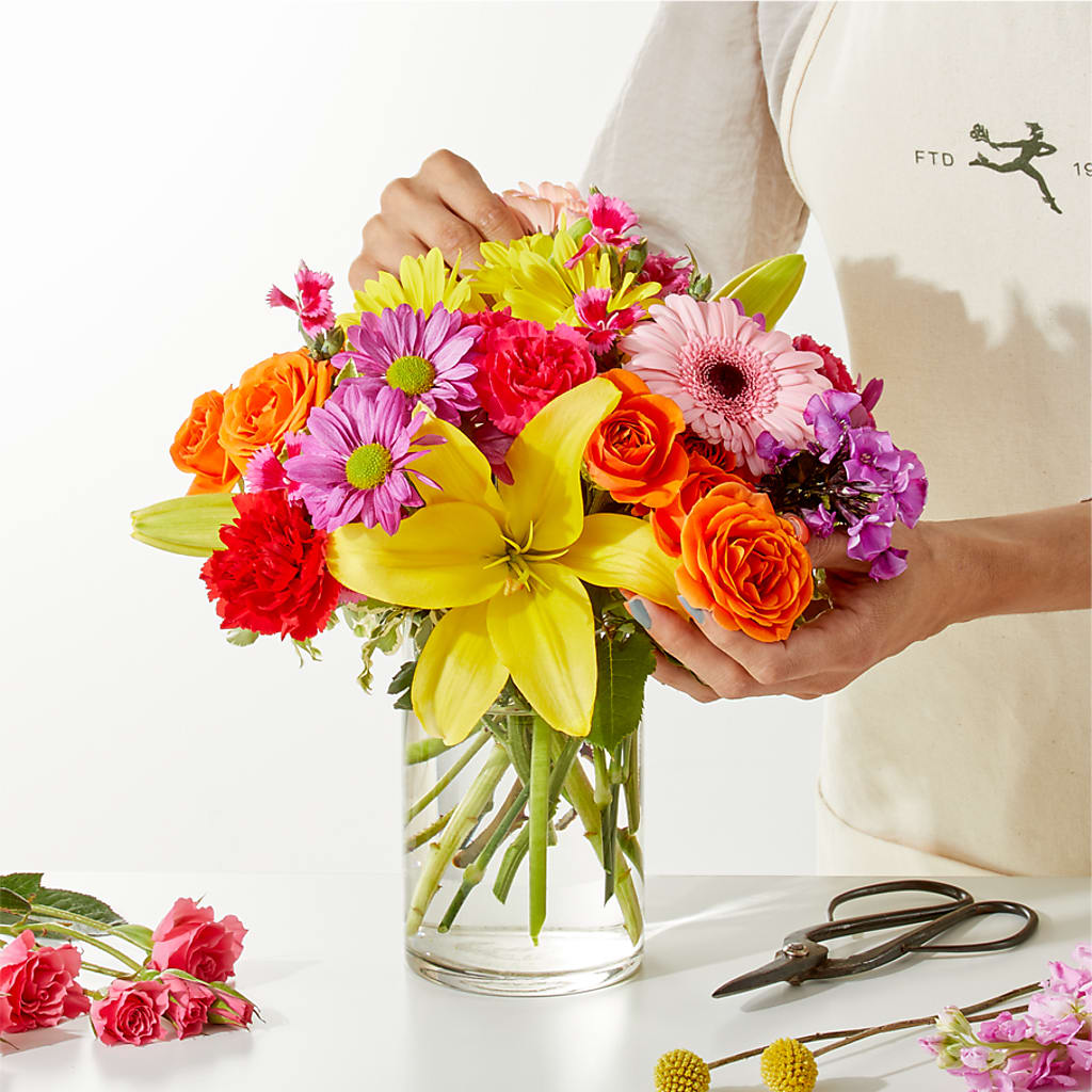 Cue the Confetti - A Florist Original – TIFFANEY'S FLOWERS & GIFTS, Junction City KY