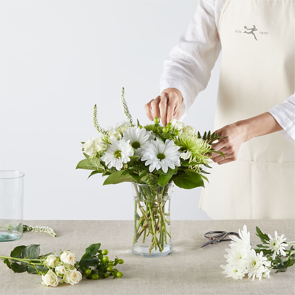 Irish Garden - A Florist Original – TIFFANEY'S FLOWERS & GIFTS, Junction City KY