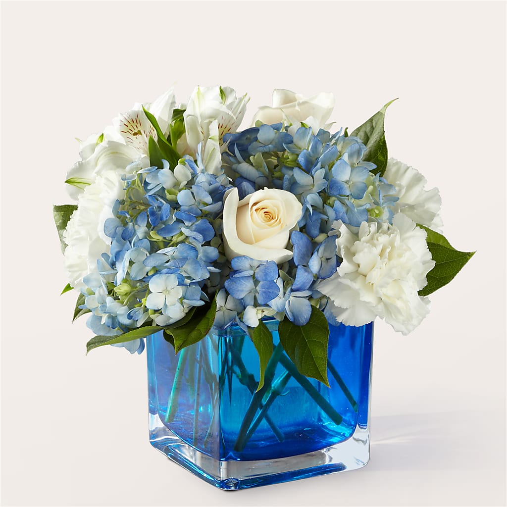 Soothing Waters Bouquet – TIFFANEY'S FLOWERS & GIFTS, Junction City KY