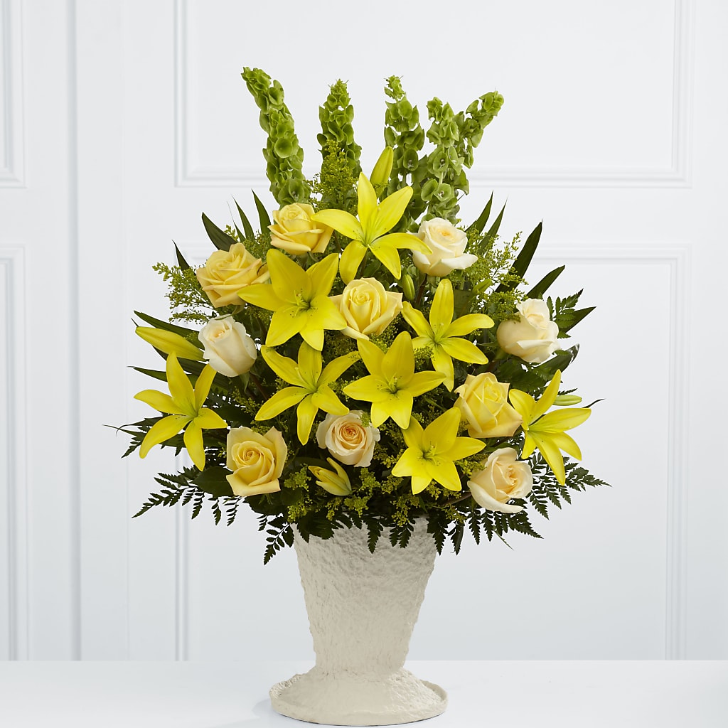 Golden Memories Arrangement – TIFFANEY'S FLOWERS & GIFTS, Junction City KY