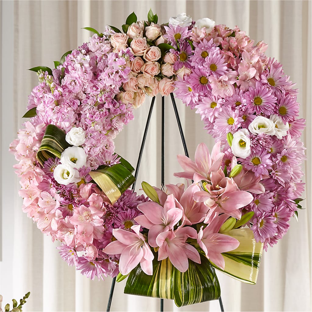 Gift of Warmth Wreath – TIFFANEY'S FLOWERS & GIFTS, Junction City KY