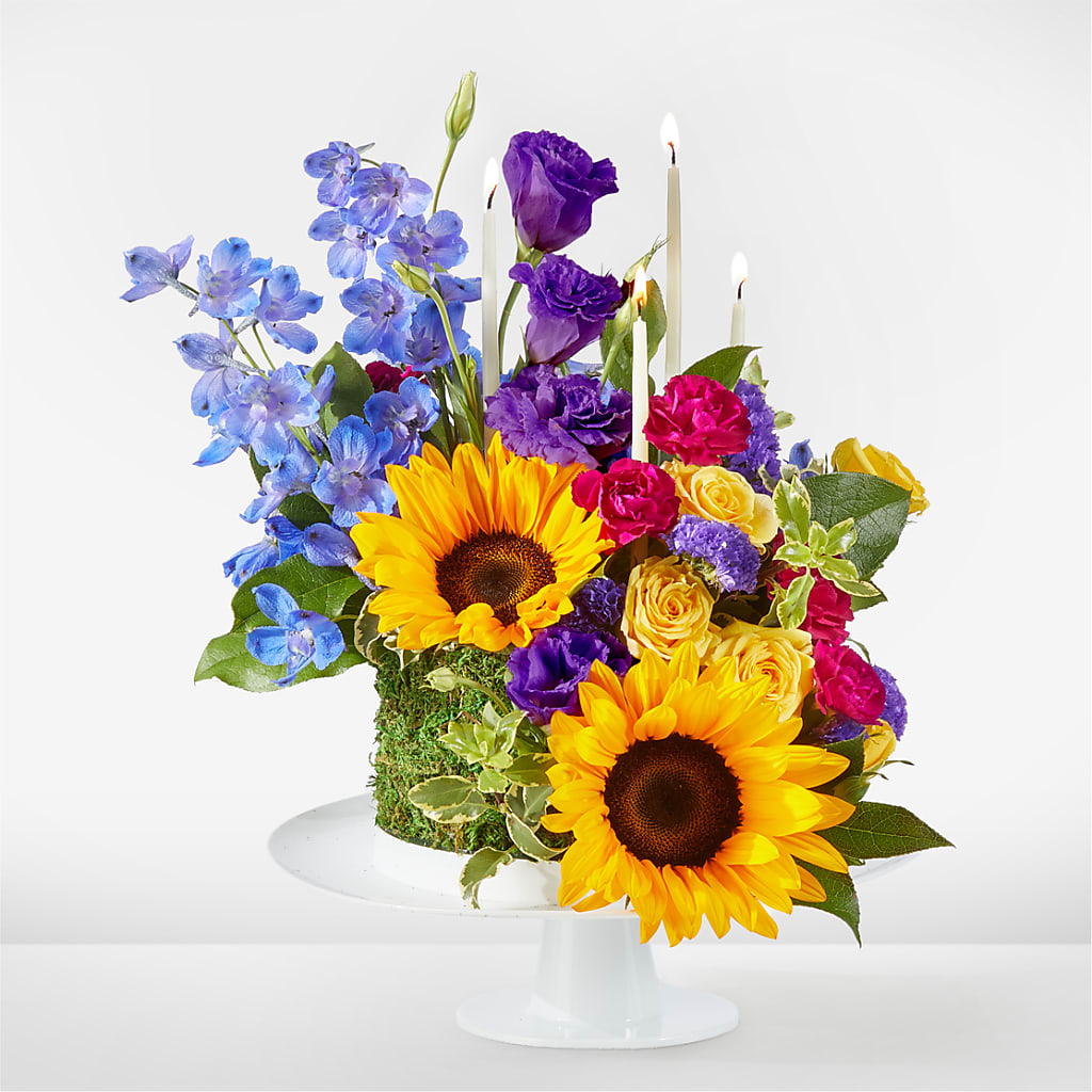 Star of the Day Floral Cake – TIFFANEY'S FLOWERS & GIFTS, Junction City KY