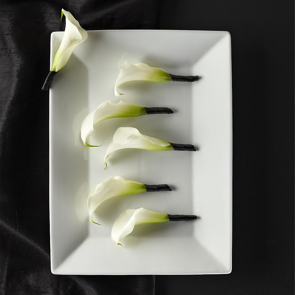 Calla Lily Promise Boutonniere – TIFFANEY'S FLOWERS & GIFTS, Junction City KY