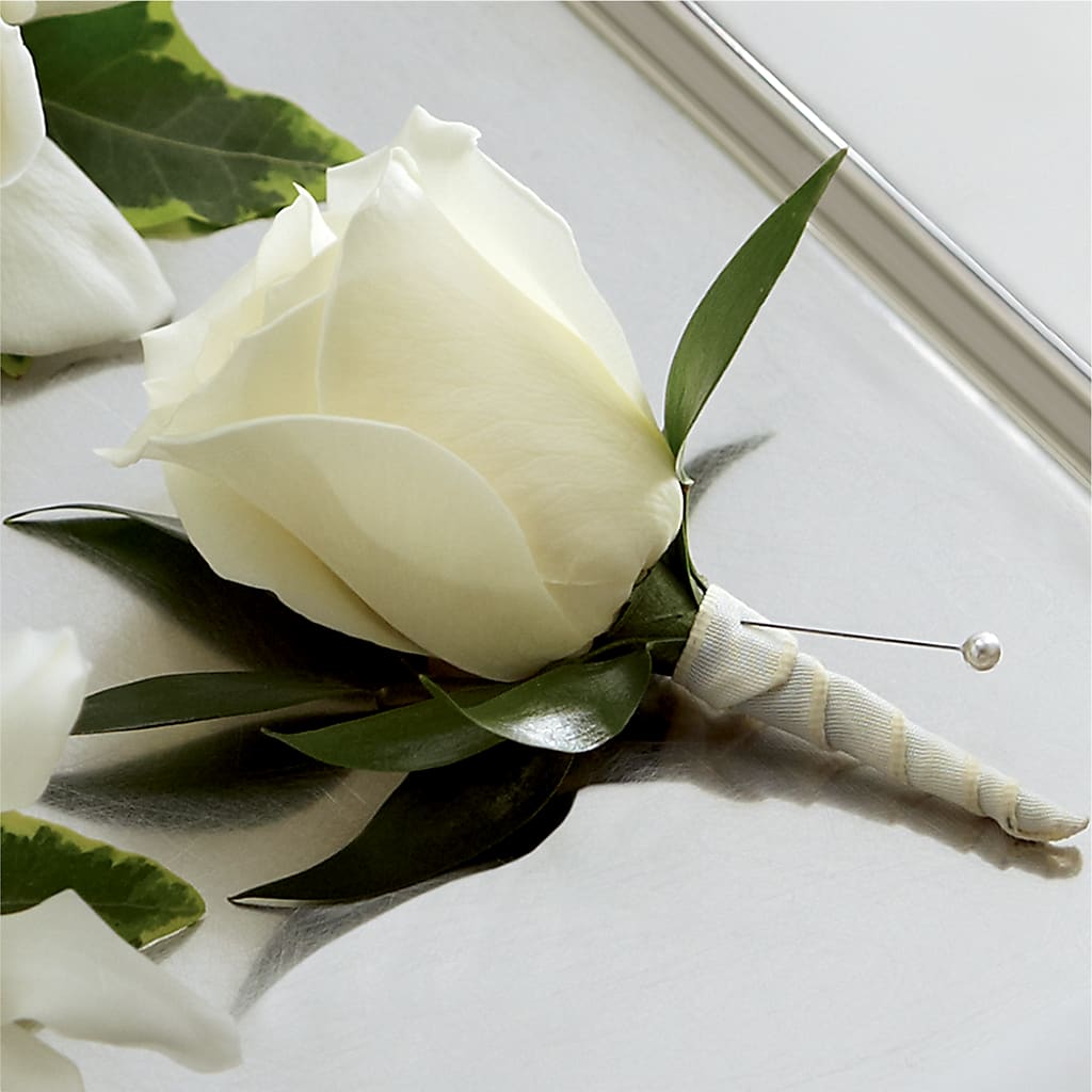 White Rose Boutonniere – TIFFANEY'S FLOWERS & GIFTS, Junction City KY