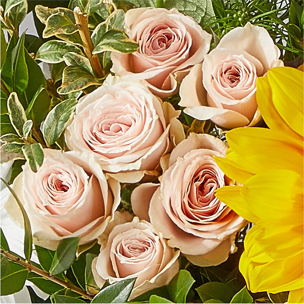 The Good Life Bouquet – TIFFANEY'S FLOWERS & GIFTS, Junction City KY