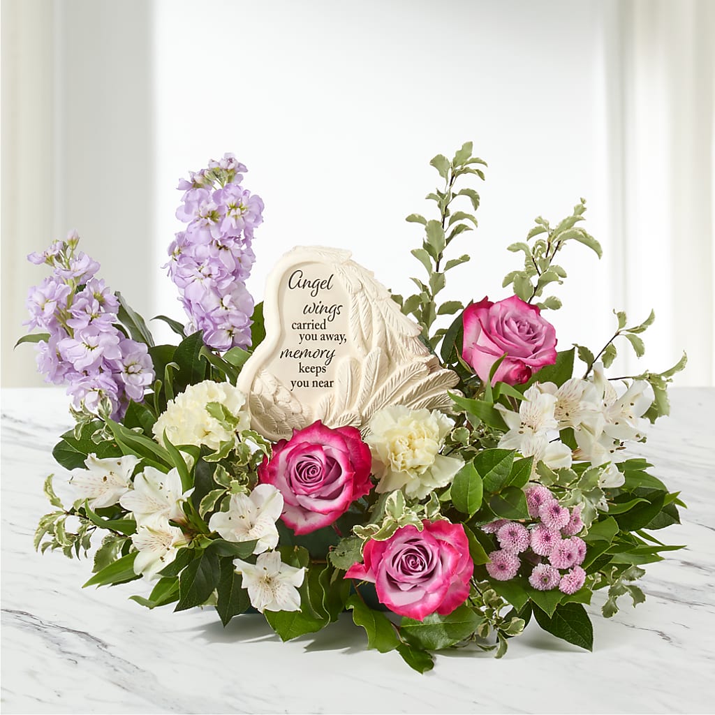 In My Heart Arrangement – TIFFANEY'S FLOWERS & GIFTS, Junction City KY