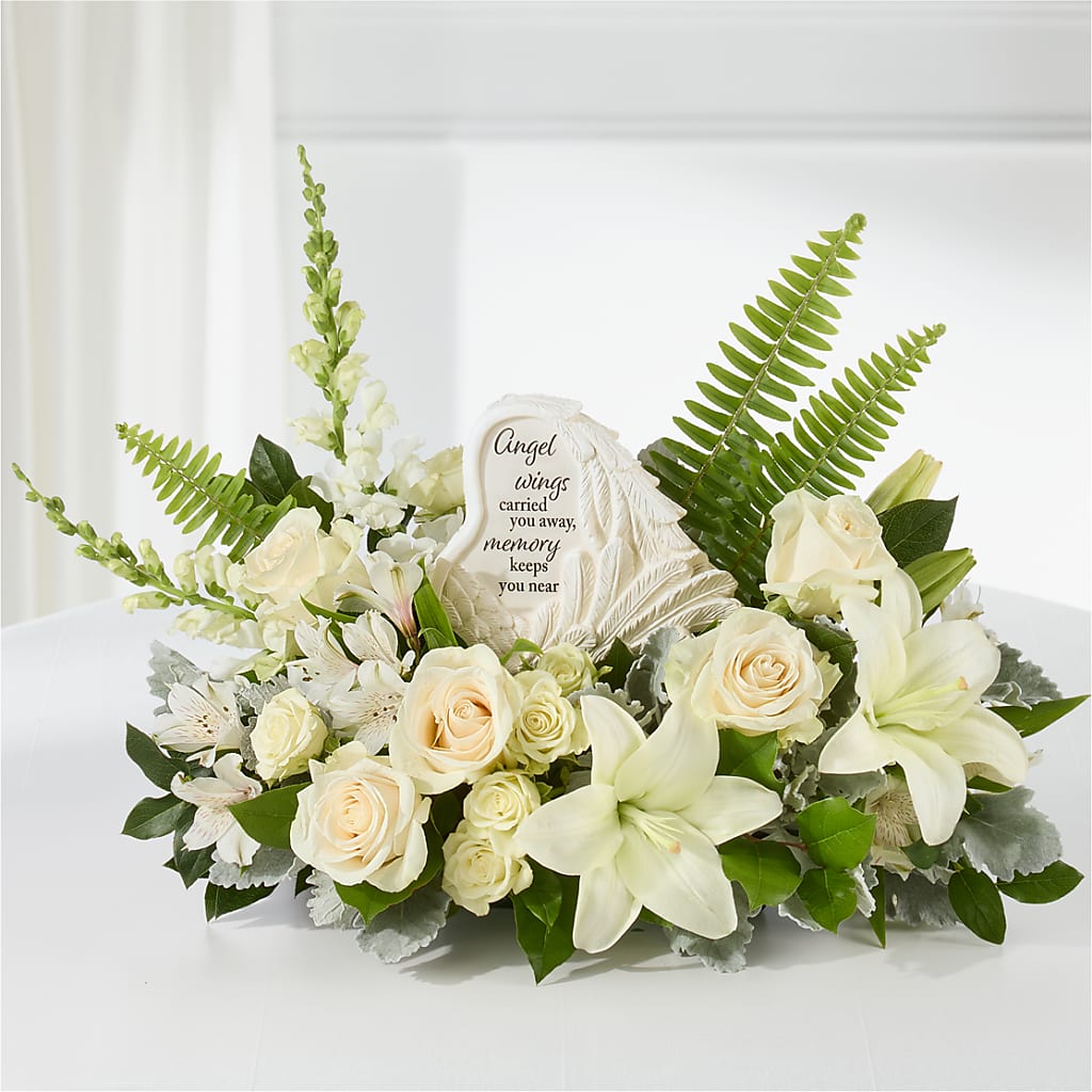 Holding You Close Arrangement – TIFFANEY'S FLOWERS & GIFTS, Junction City KY