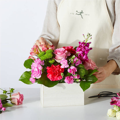 Sweetberry Box – A Florist Original – TIFFANEY'S FLOWERS & GIFTS, Junction City KY