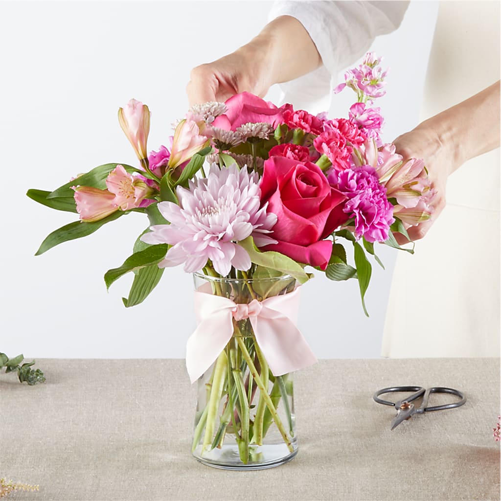 Pink Ribbon - A Florist Original – TIFFANEY'S FLOWERS & GIFTS, Junction City KY