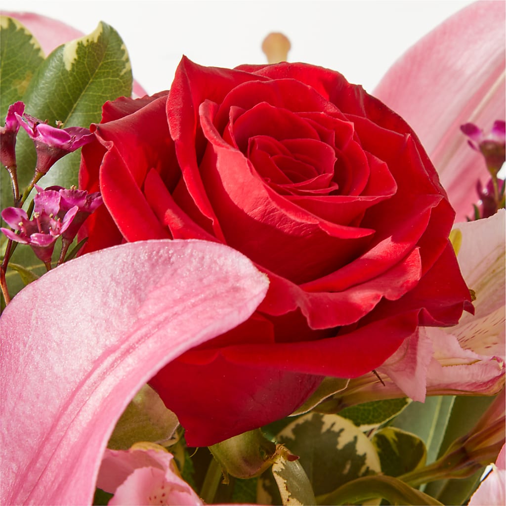 Lucky in Love Bouquet – TIFFANEY'S FLOWERS & GIFTS, Junction City KY