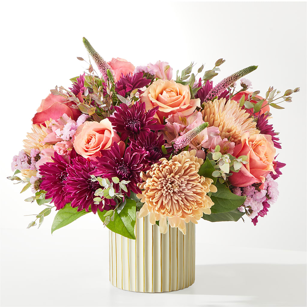 Berry Cobbler Bouquet with Ivory Vase – TIFFANEY'S FLOWERS & GIFTS, Junction City KY