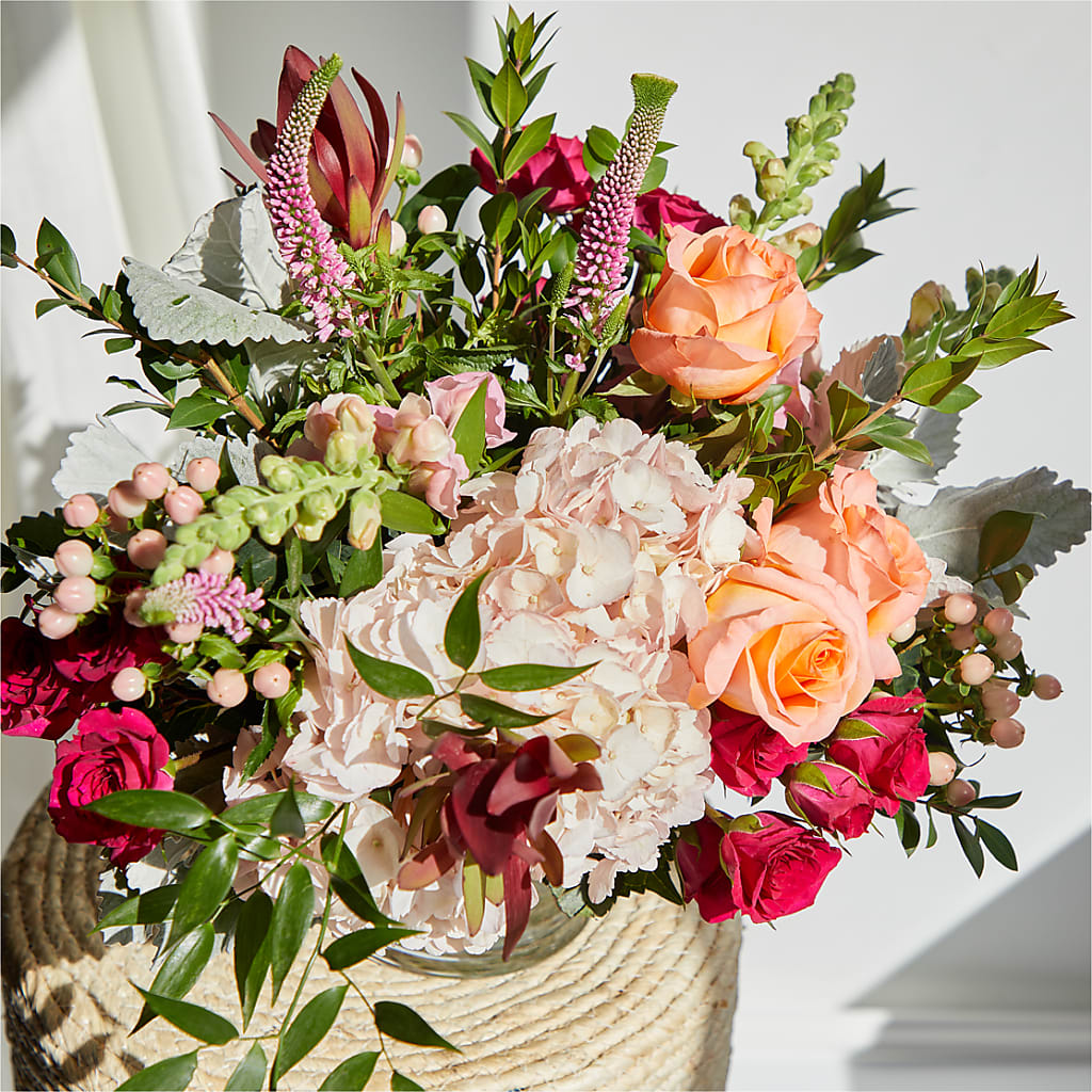 Glitz & Glam Bouquet – TIFFANEY'S FLOWERS & GIFTS, Junction City KY