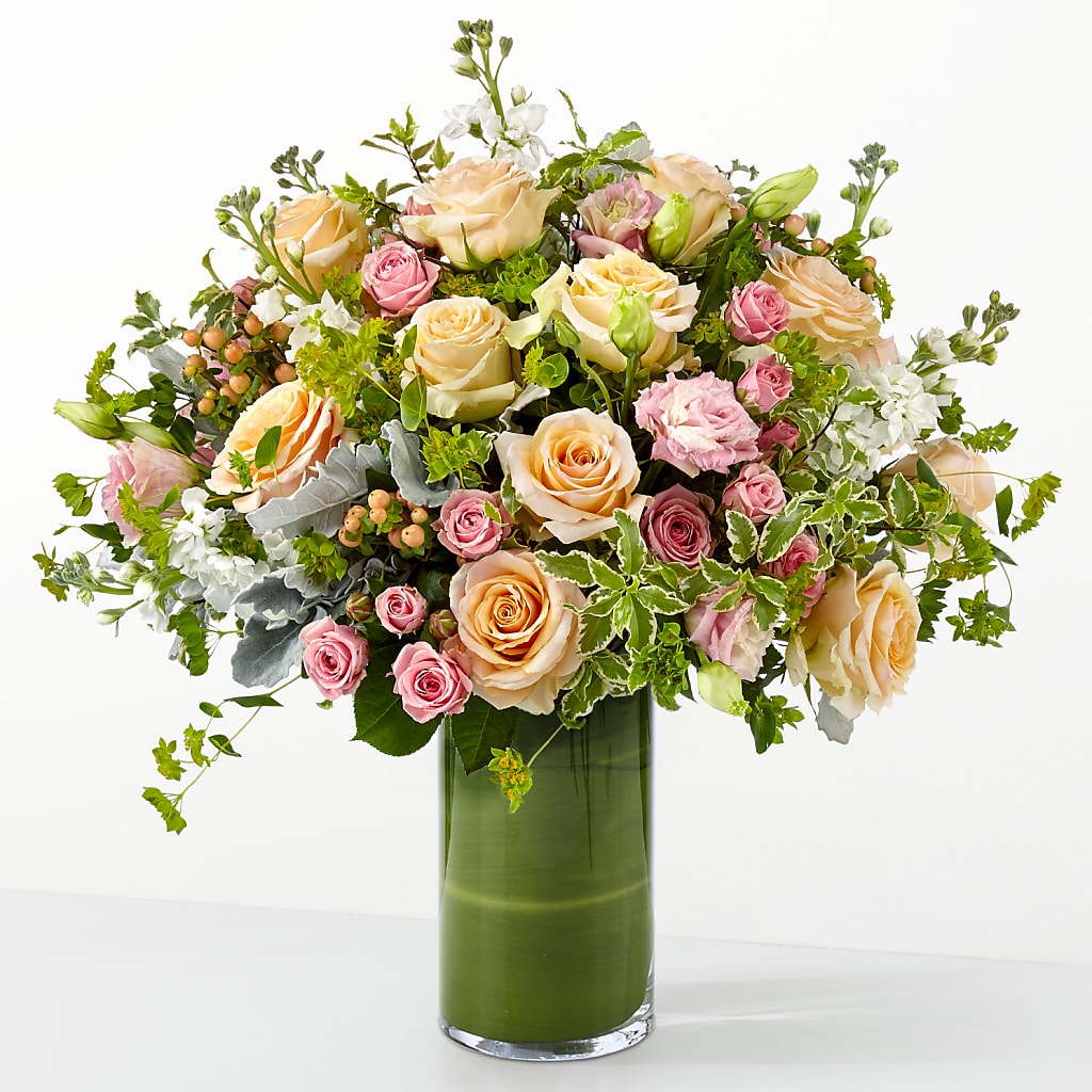 The Glamour Shot – TIFFANEY'S FLOWERS & GIFTS, Junction City KY
