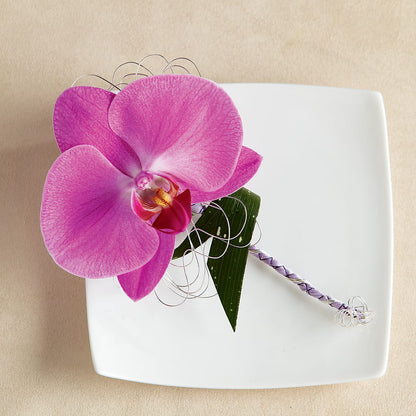 Glorious Boutonniere – TIFFANEY'S FLOWERS & GIFTS, Junction City KY