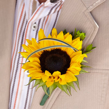 Free Spirit Boutonniere – TIFFANEY'S FLOWERS & GIFTS, Junction City KY